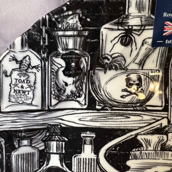 Halloween Laboratory Boiling Eyeballs Dinner Plate Apothecary Rats Poison Bottle - Picture 6 of 16